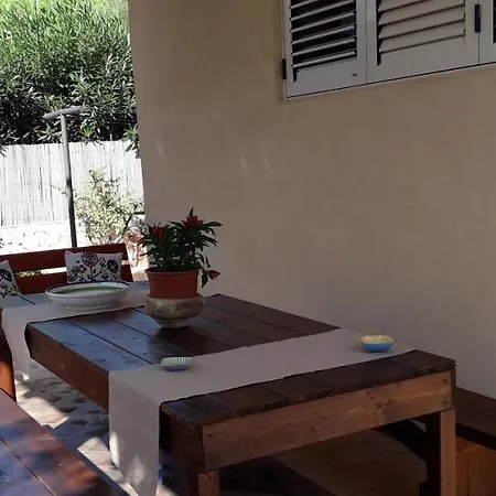 Holiday home La Melagrana